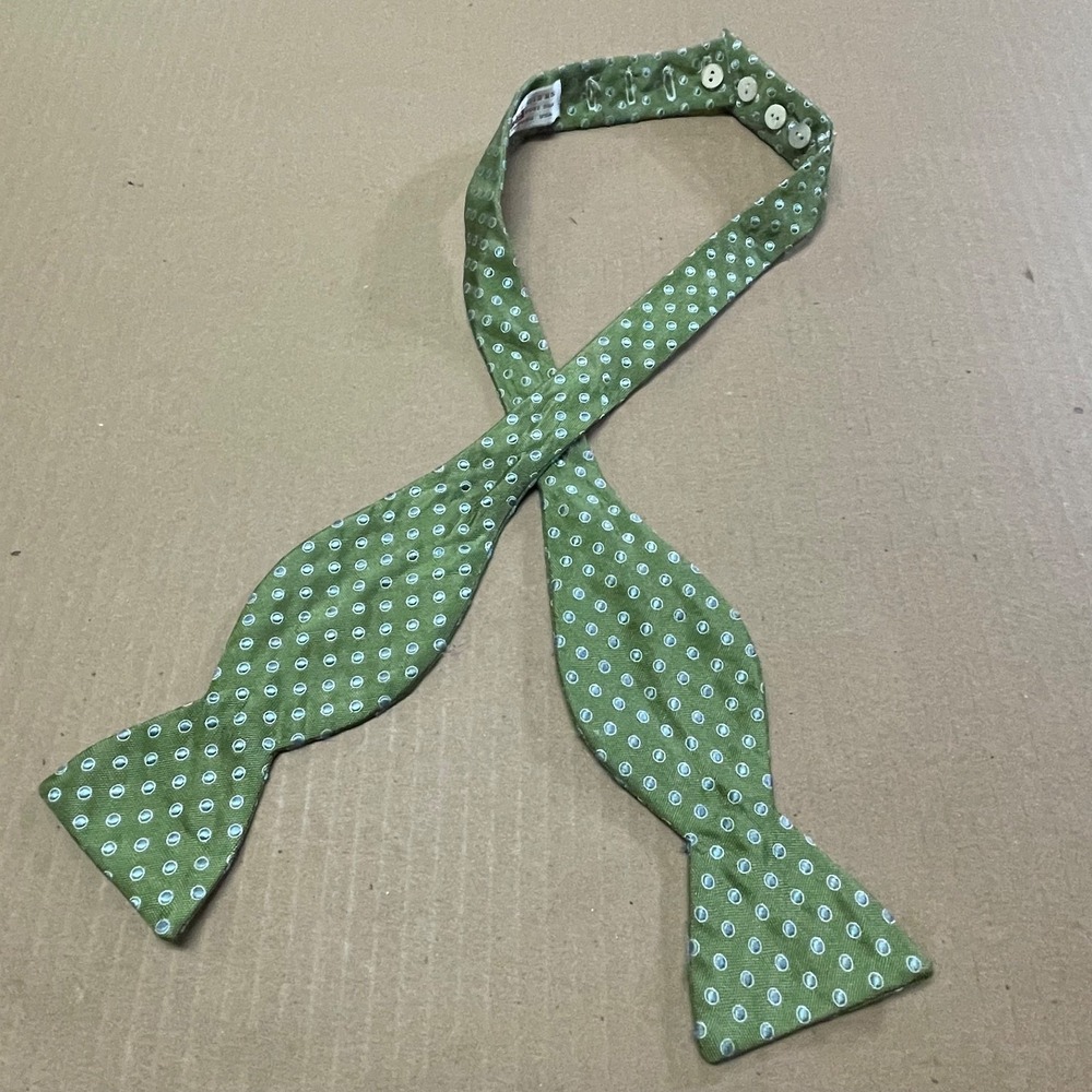 Carrot & Gibbs Silk Bow Tie Green &‎ Blue Dot Adjustable Handmade in Colorado
